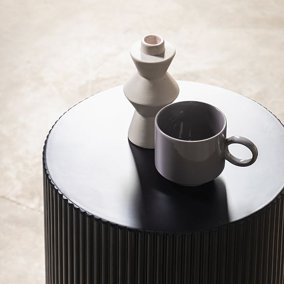 Bočni stolić Ermanno, 35 cm, crni, s utorima