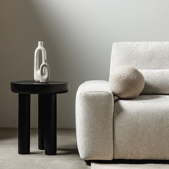 Bočni stolić Limali 50 cm, okrugli, crni, mango drvo, zaobljeni oblici