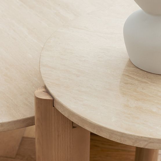Bočni stolić Medley 50 cm, okrugli, travertin/jasen