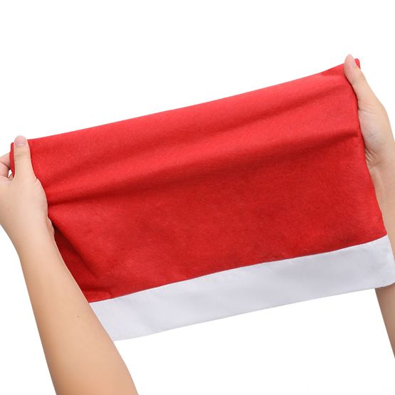 Navlaka za stolice u obliku kape Djeda Božićnjaka 2 kom