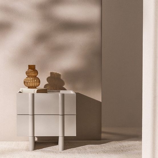 Noćni ormarić Moss kašmirski, zaobljeni