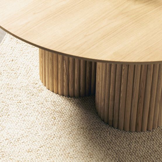 Okrugli konferencijski stolić Vesby 100 cm, prirodni hrast, jasen, lamele