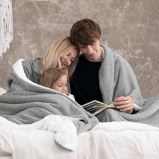 Prekrivač SHLEEPY sivi s žakard uzorkom klasičnog stila 220x240