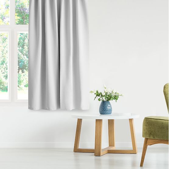 RESTILO BLACKOUT zavjesa bijele boje, traka za pričvršćivanje, klasični stil, srebrne ušice, materij