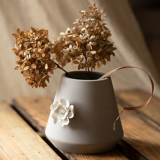 Saksija LUSITANO boja cappuccino klasični stil za interijer ameliahome