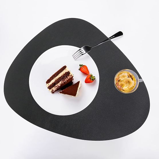 Set od 8 podmetača za stol TRIVAL BLACK