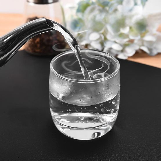 Set od 8 podmetača za stol TRIVAL BLACK