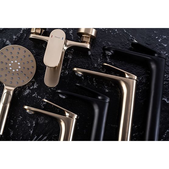 Set za tuširanje REA Marco Crna