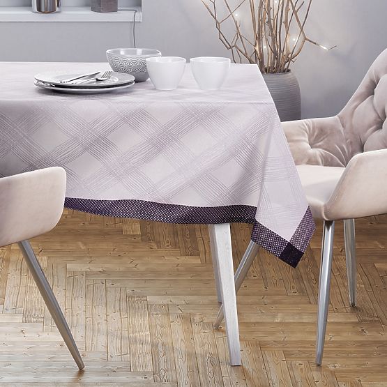 Stolnjak MILLUZA krem metalizirani klasični motiv 140x400 ameliahome