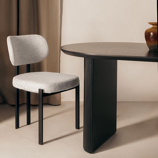 Tapecirana stolica Flare, bež/crne noge