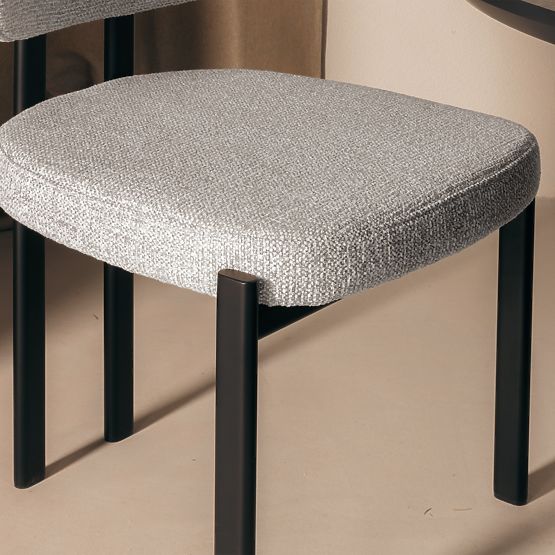 Tapecirana stolica Flare, bež/crne noge