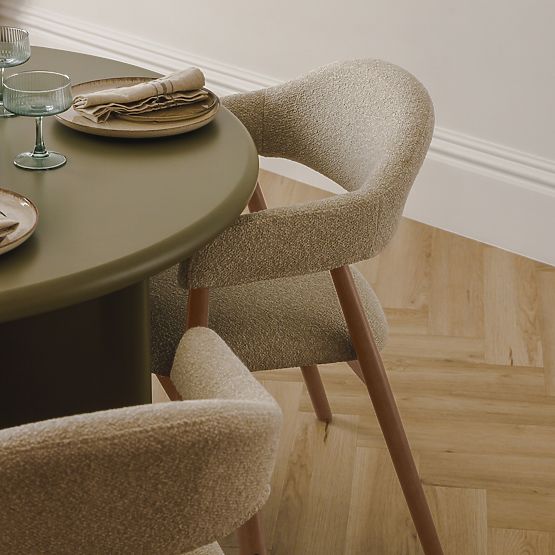 Tapecirana stolica Sorrento, bež, boucle/svijetli orah