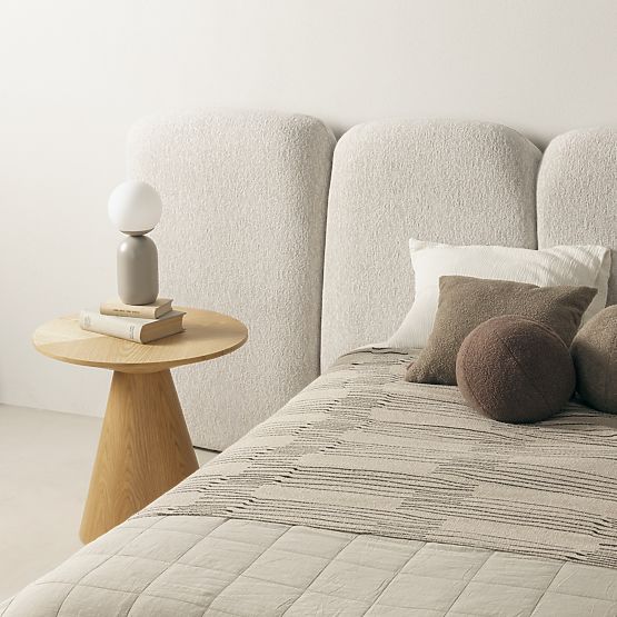 Tapecirani krevet Fencee 160x200 cm, s letvicama, zaobljen, svijetlo bež