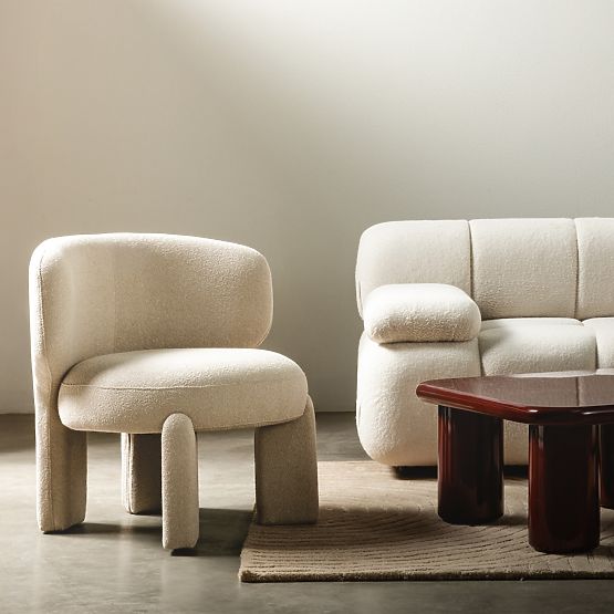 Tapecirani naslonjač Elaine bež, boucle, zaobljeni oblici