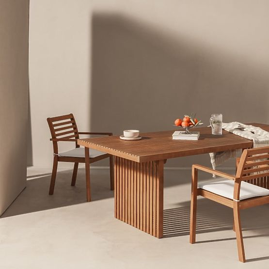 Vrtna stolica Familis ll eukaliptusovo drvo FSC, izgled tikovine, bež