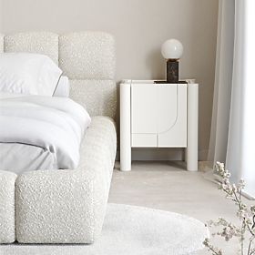 Noćni ormarić Lunaria s urezanim prednjim dijelom, bijeli